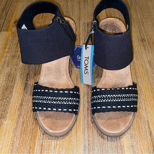 Toms Majorca Sandal, Size 6